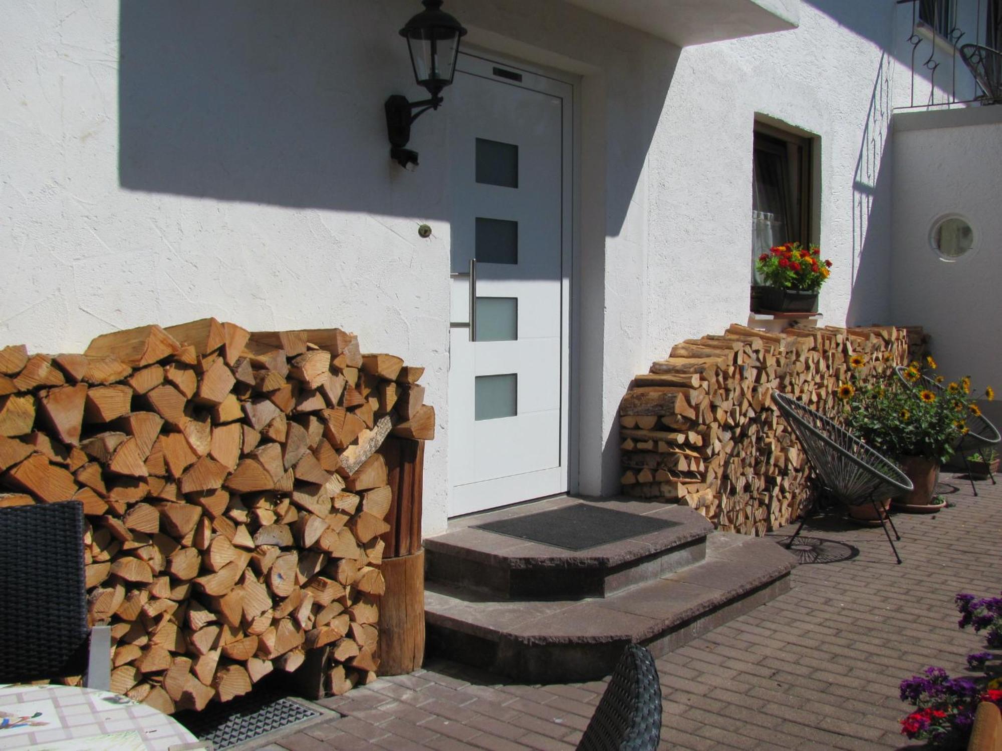 #7 Ferienhaus Mit Schlossblick Trunkelsberg Fuer Max 6 Personen,Kueche Komplett Eingerichtet, 2 Baeder 3 Schlafzimmer Top-Ausstattung Eksteriør billede